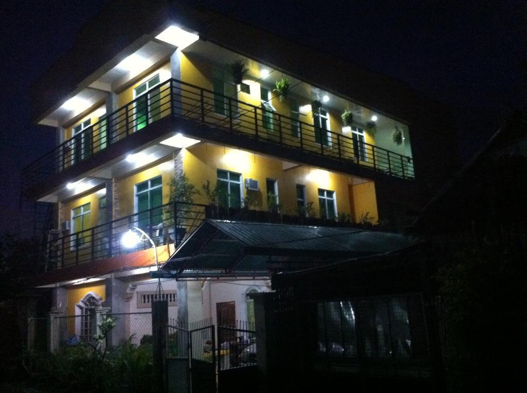Aranas-Carillo Travellers Inn Kalibo Exterior photo