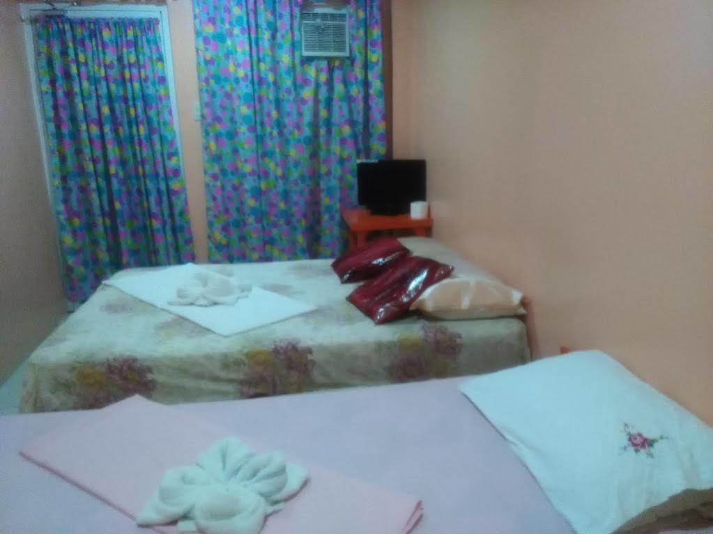 Aranas-Carillo Travellers Inn Kalibo Exterior photo